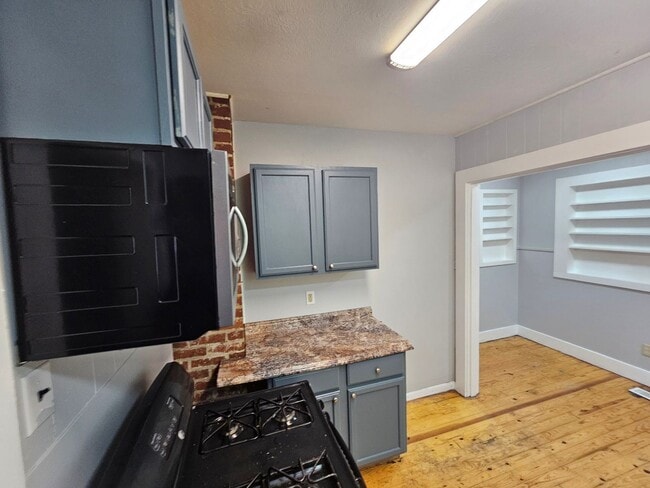 Building Photo - Home in Hot Springs