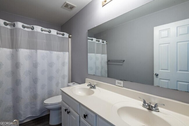 Building Photo - 7702 Parkside Dr