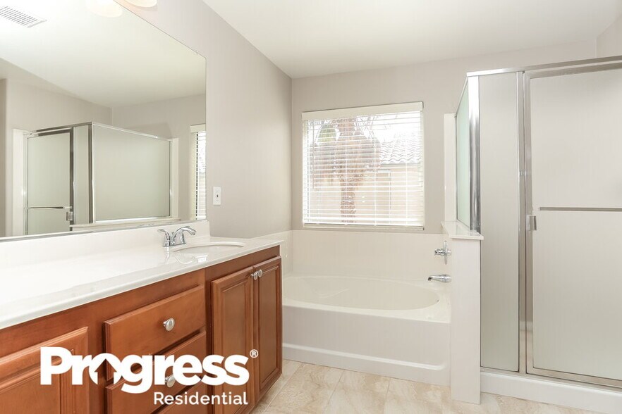 Building Photo - 6171 W Blue Rapids Ct
