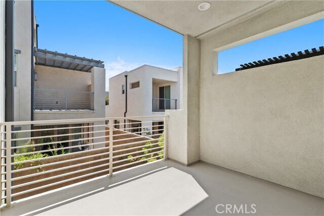 Building Photo - 112 Menkar