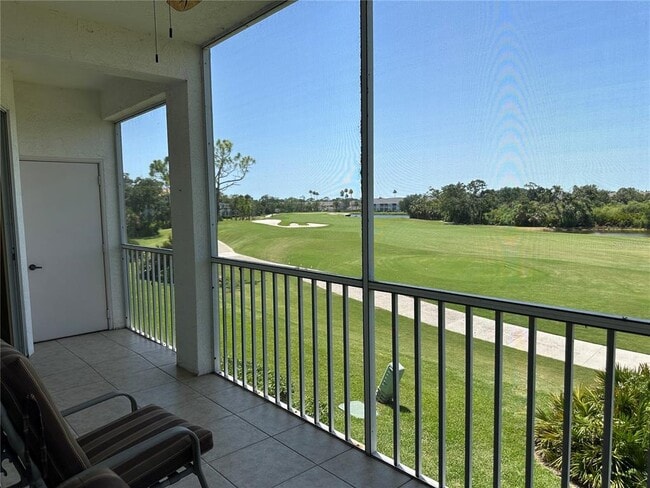 Building Photo - 9610 Club S Cir