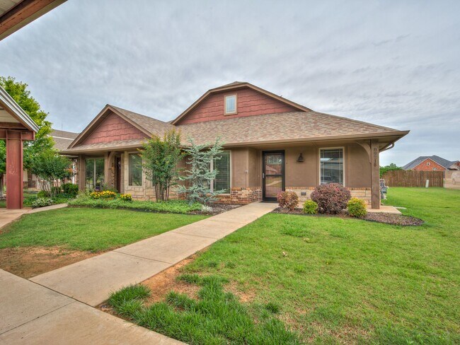 Building Photo - 8921 SW 55th St