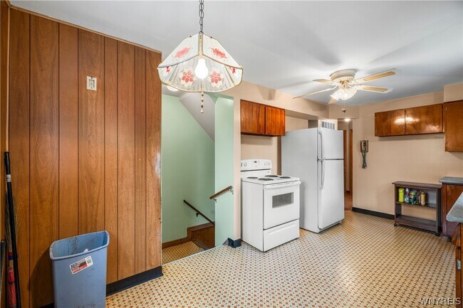 Building Photo - 6 Nokomis Pkwy