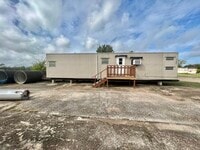 Building Photo - 2749 Wagon Trail Rd