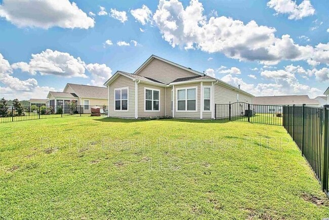 Building Photo - 1072 Caprisia Loop