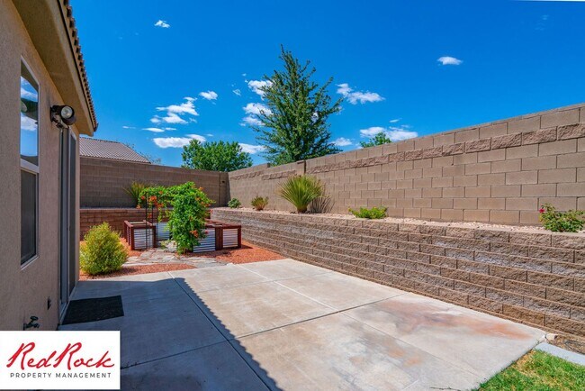 Building Photo - 3 Bedroom Coral Canyon Home on Corner Lot