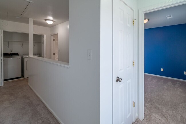 Building Photo - 1053 Brianna Way
