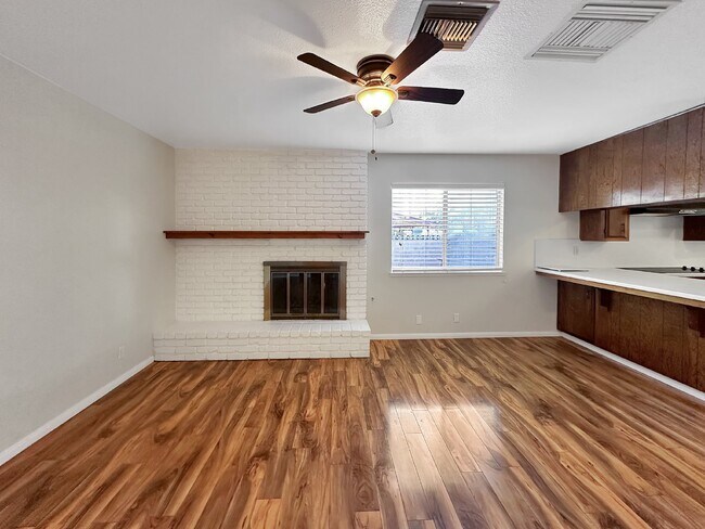 Building Photo - 1201 N Erwin St