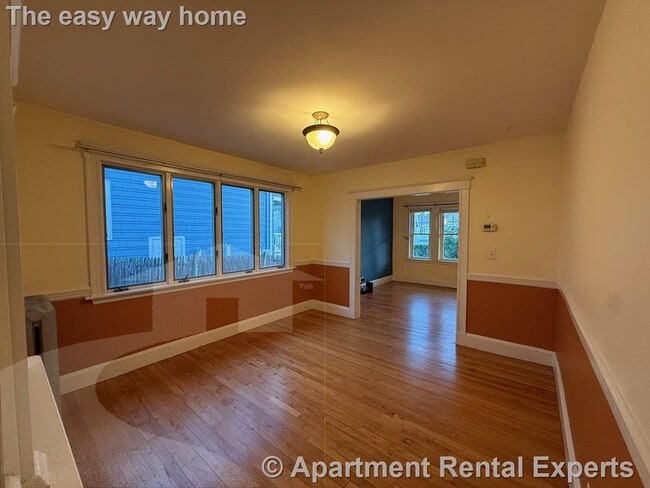 Building Photo - 67 Fairfax St