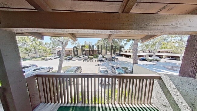 Building Photo - Upstairs 1 Bedroom in Desirable Macarthur Village ~ Community Pool and Tennis Courts