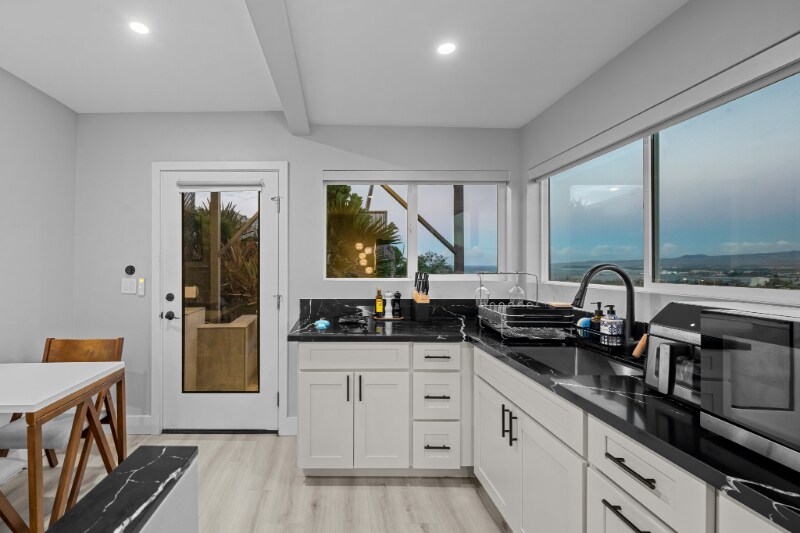 Building Photo - 295 Liholiho St