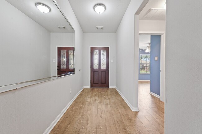 Building Photo - 2614 Royal Thistle Dr
