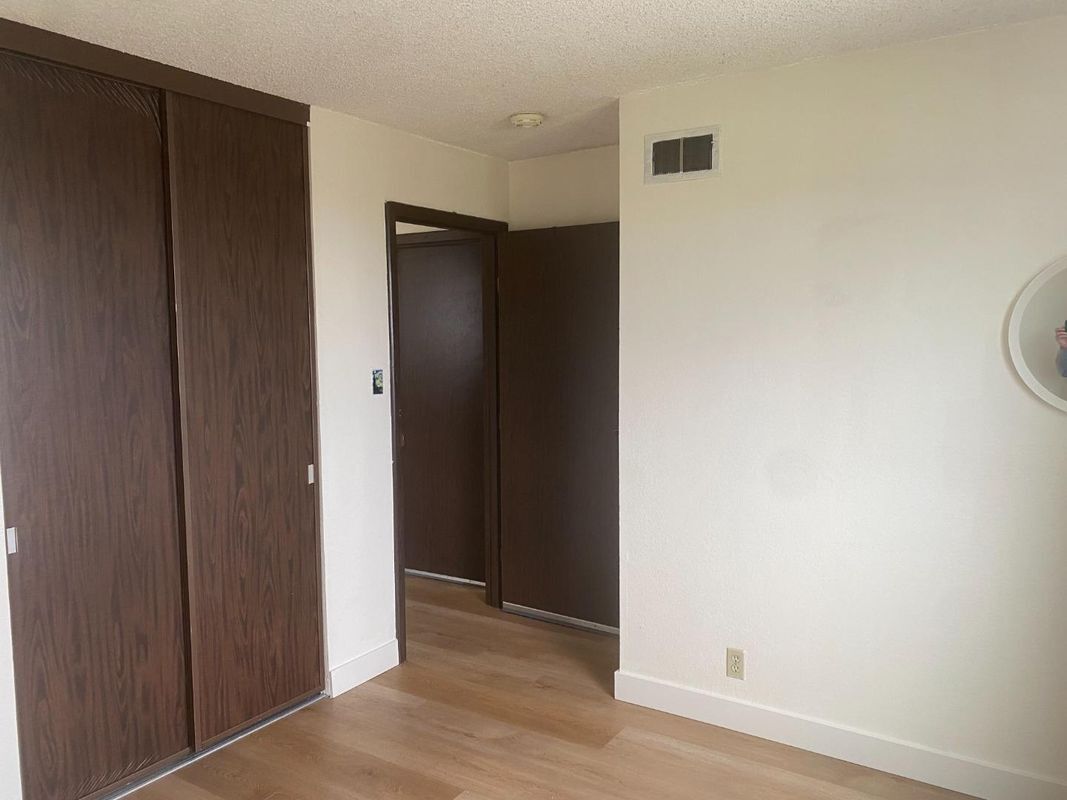 Building Photo - 81 Camelot Ct