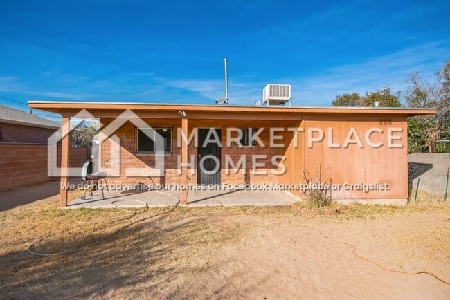 Building Photo - 3619 S 14th Ave