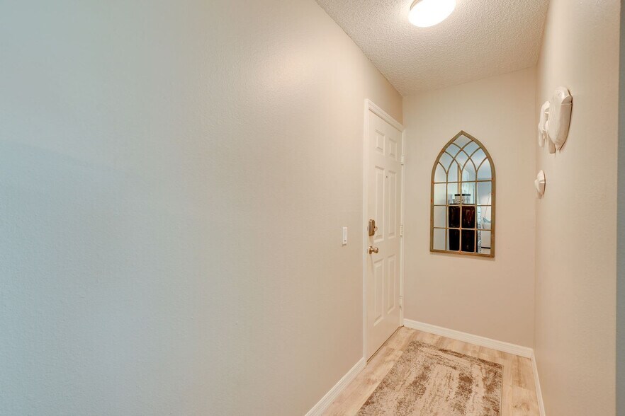 Building Photo - 3930 Leeward Passage Ct