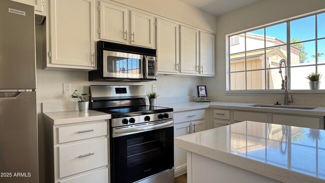 Building Photo - 4338 E Brookwood Ct