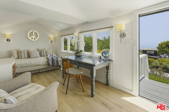 Building Photo - 26723 Latigo Shore Dr