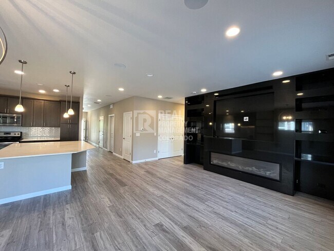 Building Photo - 7873 Florado St