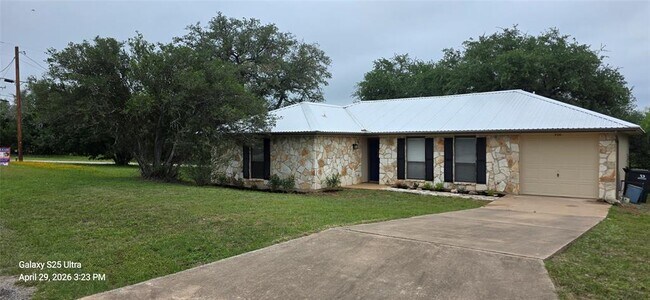 Building Photo - 500 Wanta Hide A Way Dr