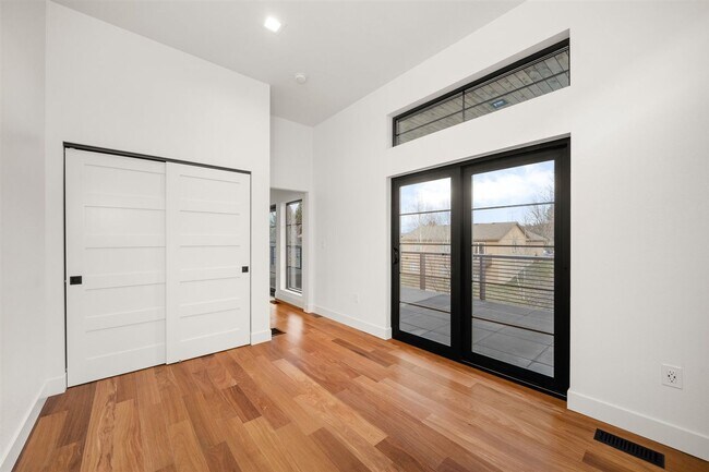 Building Photo - Modern Newly Built 4 Bed, 3 Bath Home!