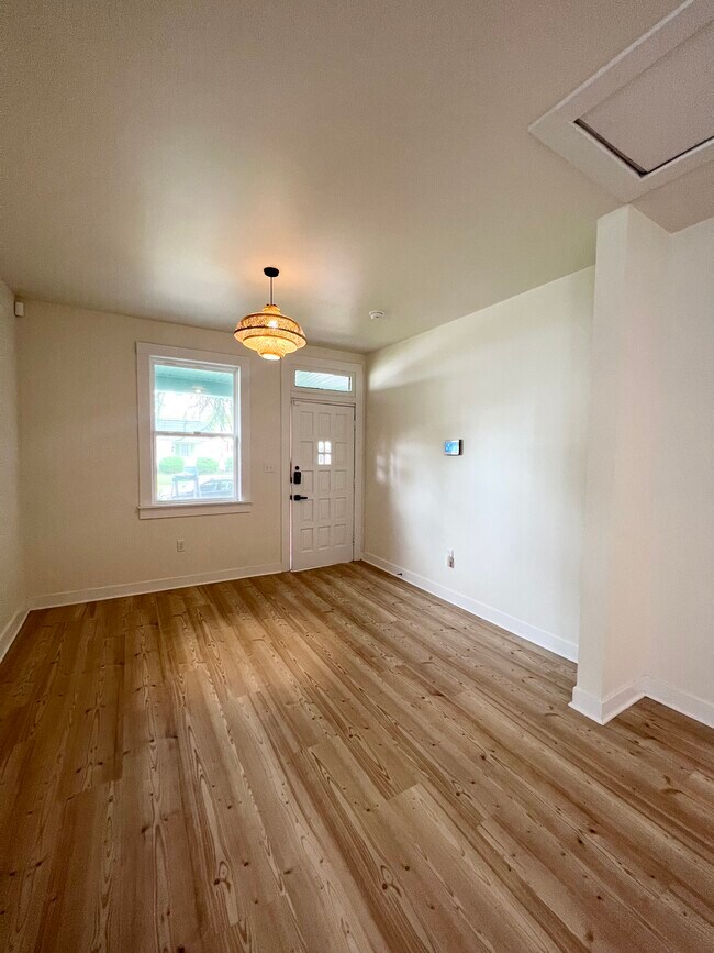 Building Photo - 1512 N 19th St