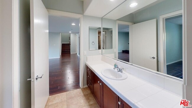 Building Photo - 5655 Como Cir