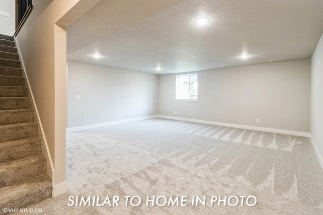 Building Photo - 3302 NE Fawn Ln
