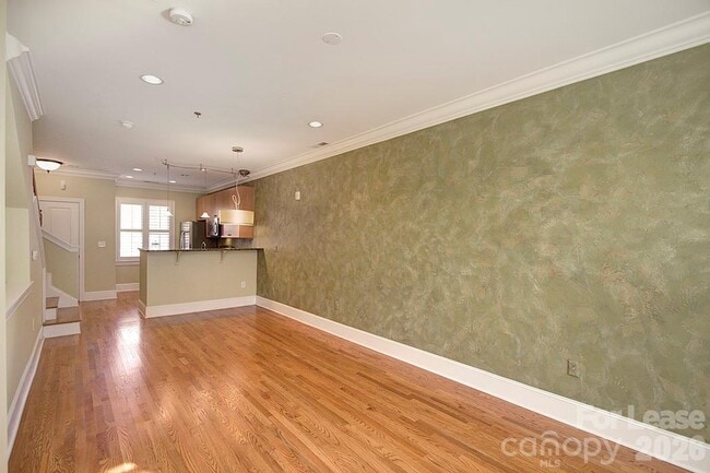 Building Photo - 100 N Laurel Ave