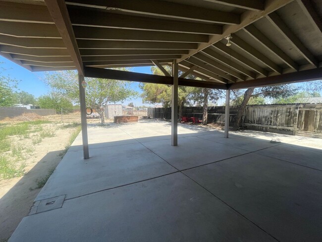 Building Photo - Littlerock 3 Bedroom
