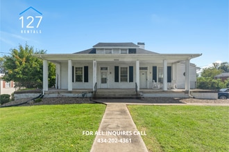 Building Photo - Cozy Upstairs 1-Bedroom Apartment in Fort ...