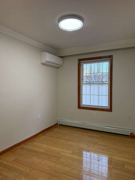 Building Photo - 120-01 20th Ave