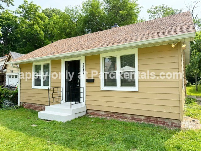 Primary Photo - 3635 N Gale St