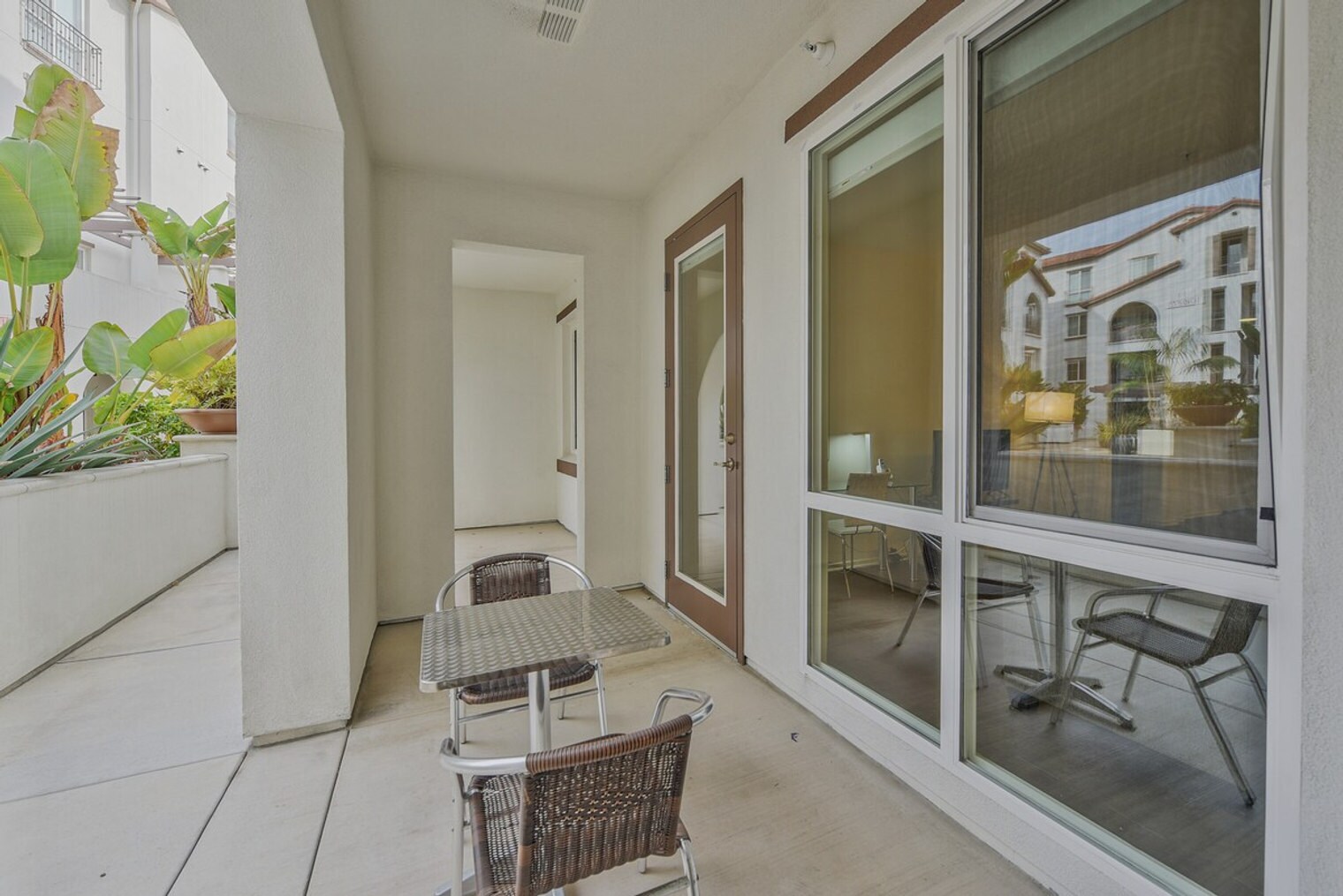 Building Photo - 10635 Calle Mar De Mariposa
