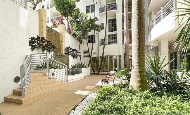 Building Photo - 1830 Radius Dr