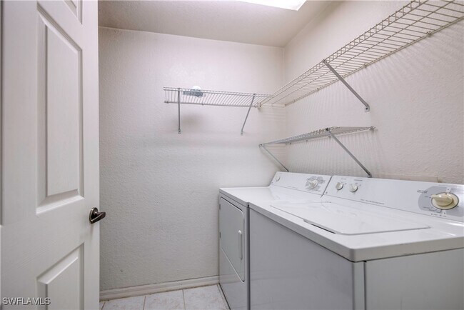 Building Photo - 4670 St Croix Ln