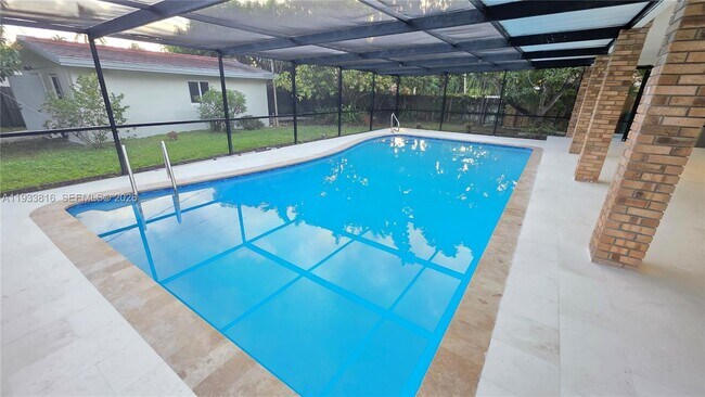 Building Photo - 10540 SW 125th St