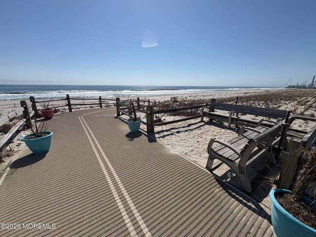 Building Photo - 35 Dune Terrace