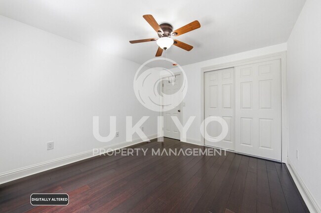 Building Photo - 1123 30th St