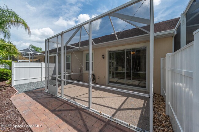 Building Photo - 5748 Tamarac Dr