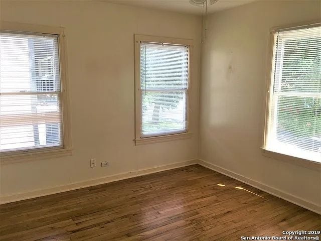 Building Photo - 241 W Norwood Ct