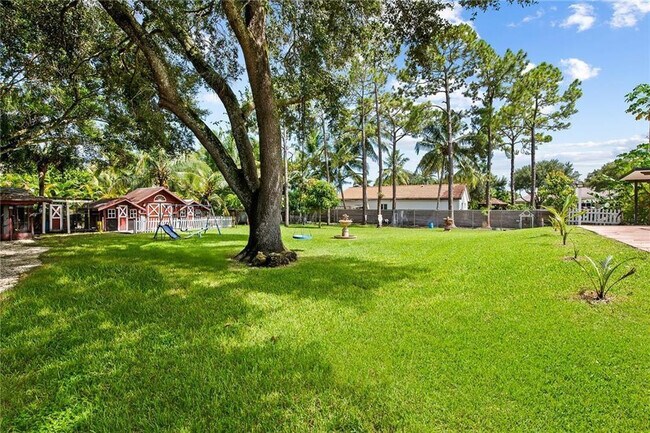 Building Photo - 6344 NW 74th Terrace