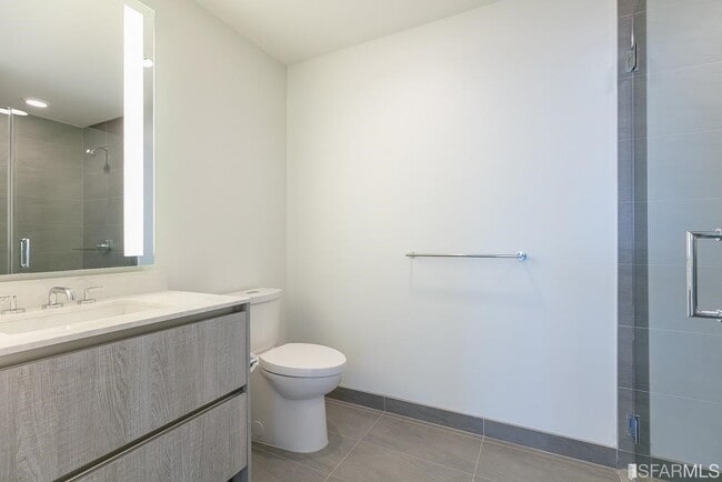 Building Photo - 338 Main St