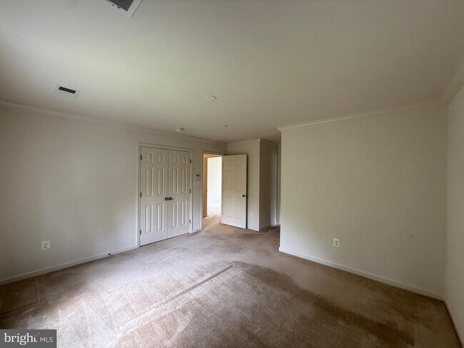 Building Photo - 10215 Daventry Dr
