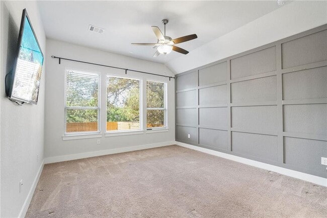 Building Photo - 941 Del Raphael Dr