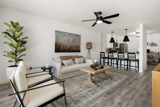 Building Photo - 902 Durham Pl