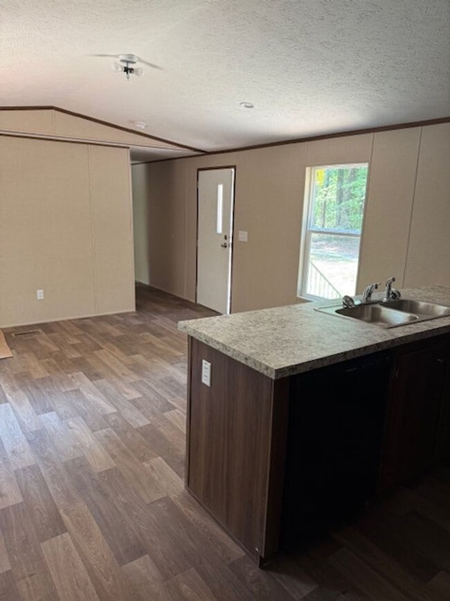 Building Photo - Brand New!! Singlewide MH in North Wakulla...