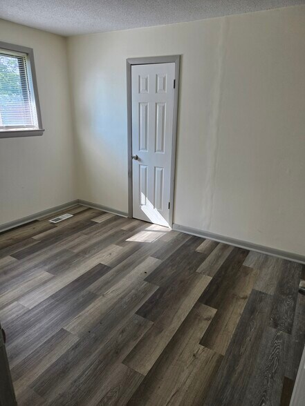 Building Photo - 78 Rathbun Cir