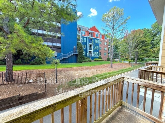 Building Photo - 1131 Ilana Ct