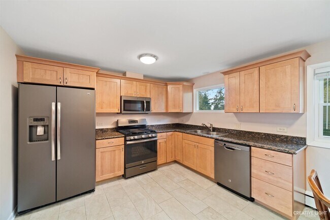 Building Photo - 800 Riedy Rd