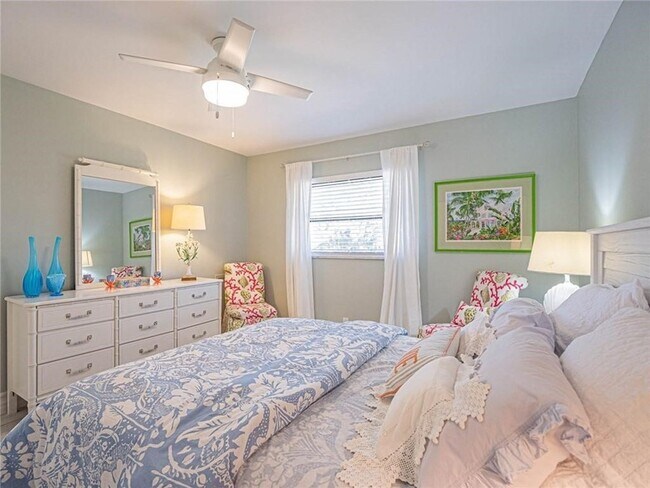 Building Photo - 400 18th St